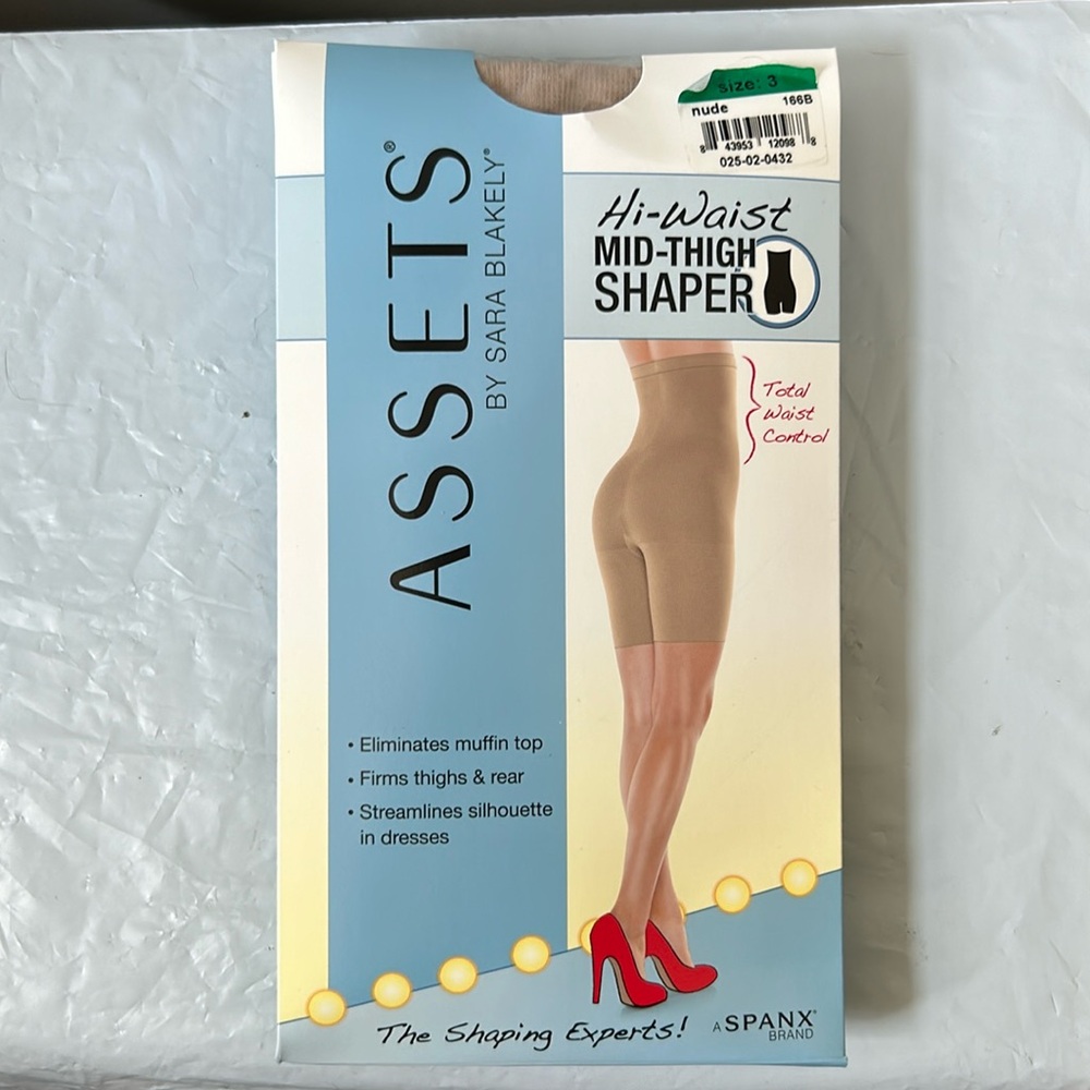 Assets by Spanx Hi-Waist Mid-Thigh Shaper Nude Color Size 3